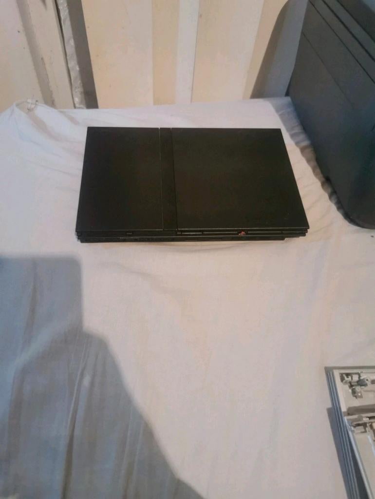 Playstation 2 Slim - Leest geen cd's, Spelcomputers en Games, Zwart, Ophalen of Verzenden, Zonder controller, Niet werkend