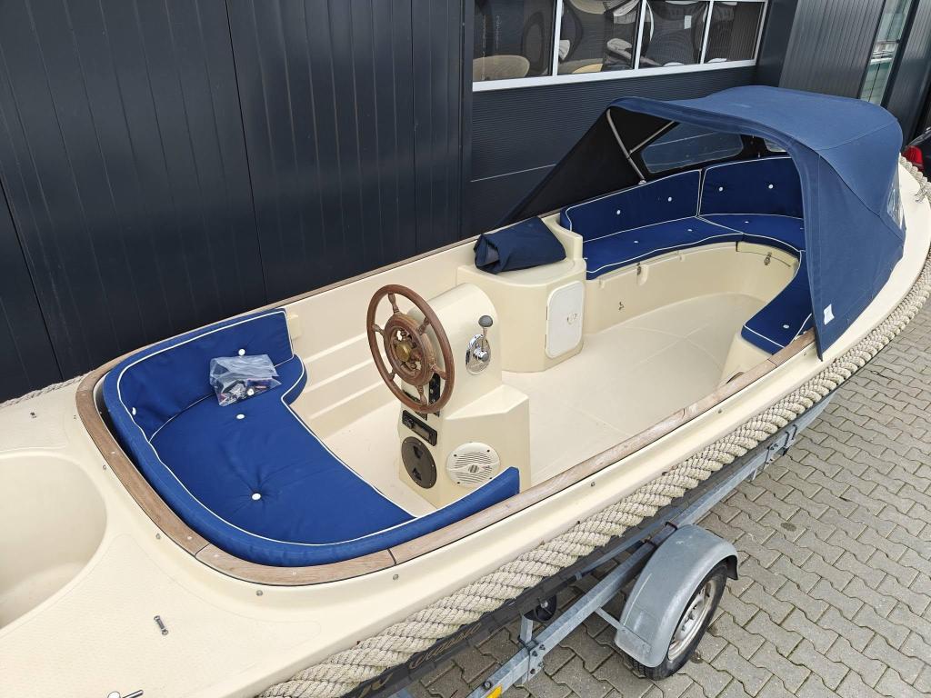 Corsiva 550 Classic - 20 pk Honda + Trailer | Powertilt, Watersport en Boten, Sloepen, 10 tot 30 pk, Gebruikt, 3 tot 6 meter, Buitenboordmotor