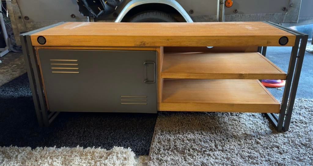 Hele nette industriële tv meubel, Huis en Inrichting, Ophalen, 100 tot 150 cm, Zo goed als nieuw, Minder dan 100 cm