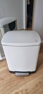 Prullenbak, Kunststof, 40 liter of meer, Ophalen of Verzenden, Zo goed als nieuw
