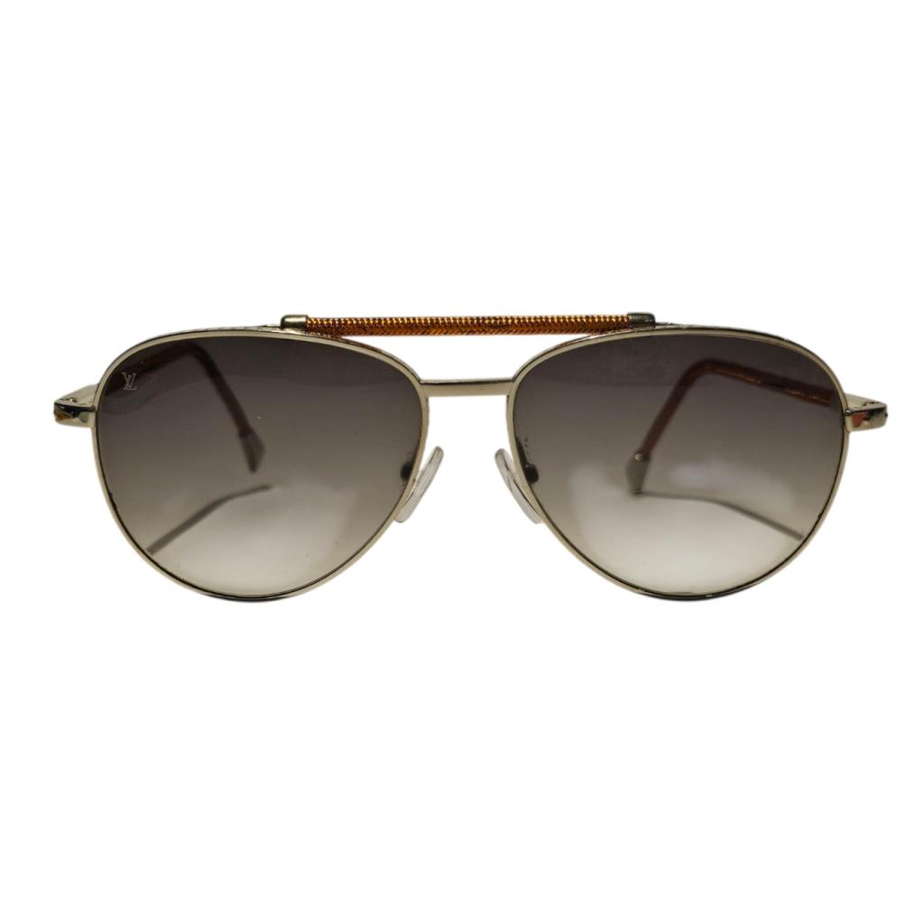 Louis Vuitton Z0552U Zonnebril | Nette Staat, Louis Vuitton, Gebruikt, Support@louisvuitton.com, 2 Rue du Pont Neuf
75001 Paris
France