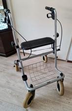 Rollator zilvergrijs metaal degelijk gebruikt 15 euro, Diversen, Rollators, Ophalen, Opvouwbaar, Gebruikt