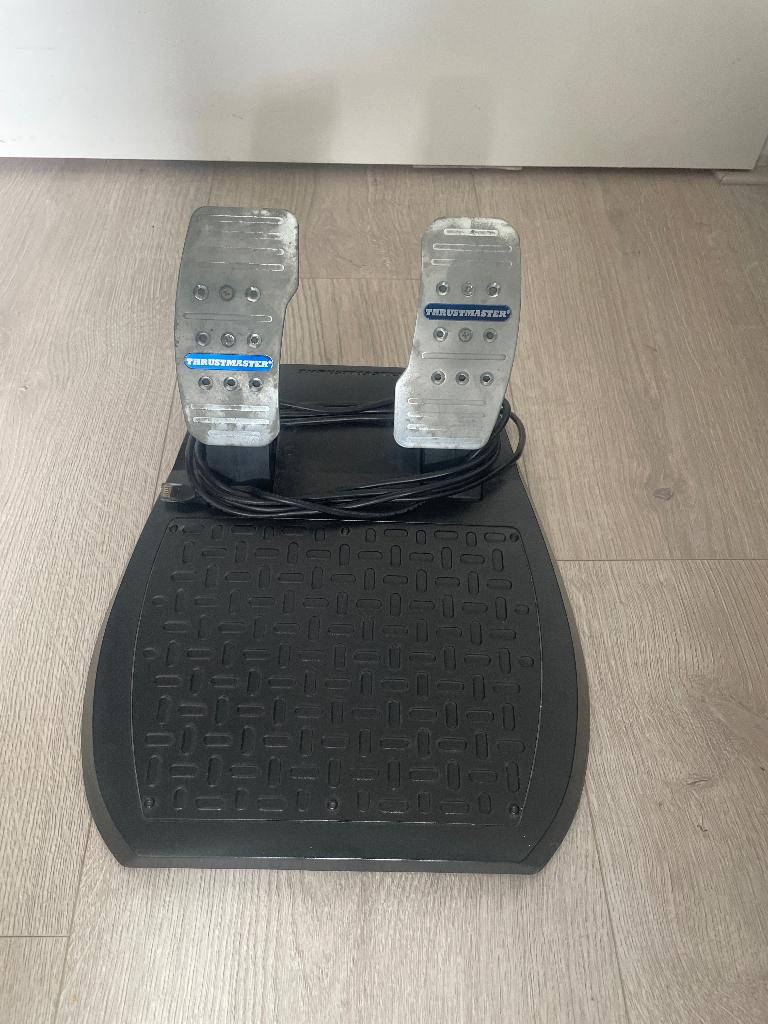 ThrustMaster F1 T300 Pedalen, Computers en Software, Overige Computers en Software, Ophalen, Zo goed als nieuw