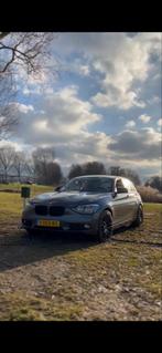 BMW 1-Serie 116I 100KW 5DR 2012 Grijs, 1-Serie, Zwart, 4 cilinders, 1200 kg