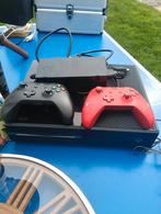 Xbox One met 2 controllers, Spelcomputers en Games, Spelcomputers | Xbox One, Ophalen of Verzenden, Gebruikt, Met 2 controllers