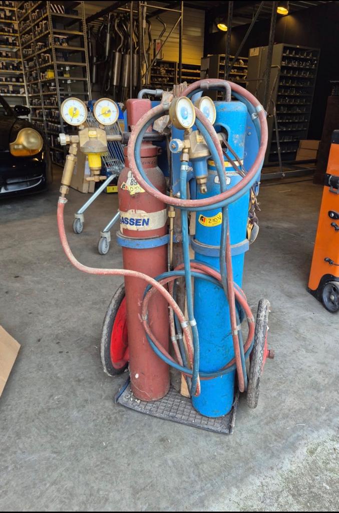 (20/40/50L) VOLLE 10L 2x + Laskar + Snijbrander + Autogeen, Doe-het-zelf en Verbouw, Ophalen of Verzenden, Zo goed als nieuw, 250 ampère of meer