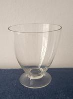 leuke glazen bloempot/vaas op voet zie foto's, Ophalen, Overige materialen, Gebruikt, Rond