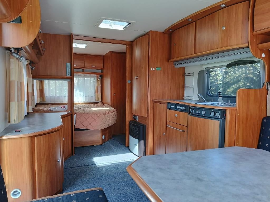 Dethleffs Beduin 590S (ET5), Ringverwarming, Rondzit, 7 tot 8 meter, Particulier