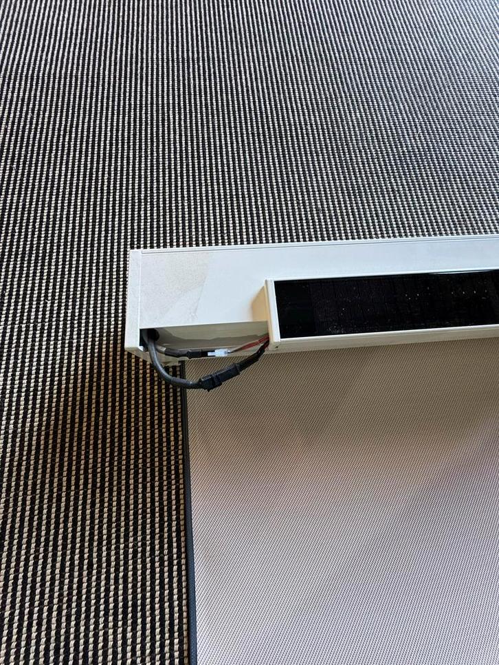 screen zonnecel Somfy – 90x186 – geen stroom nodig, Doe-het-zelf en Verbouw, Rolluiken, Zo goed als nieuw, 150 tot 200 cm, Minder dan 100 cm