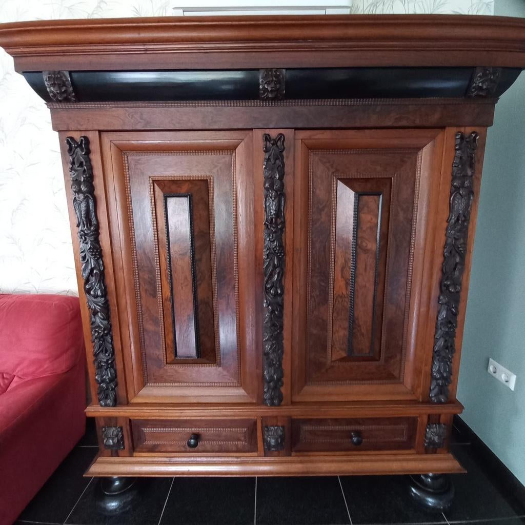 Groenlose kast izgst, Gebruikt, Met deur(en), 200 cm of meer, 150 tot 200 cm