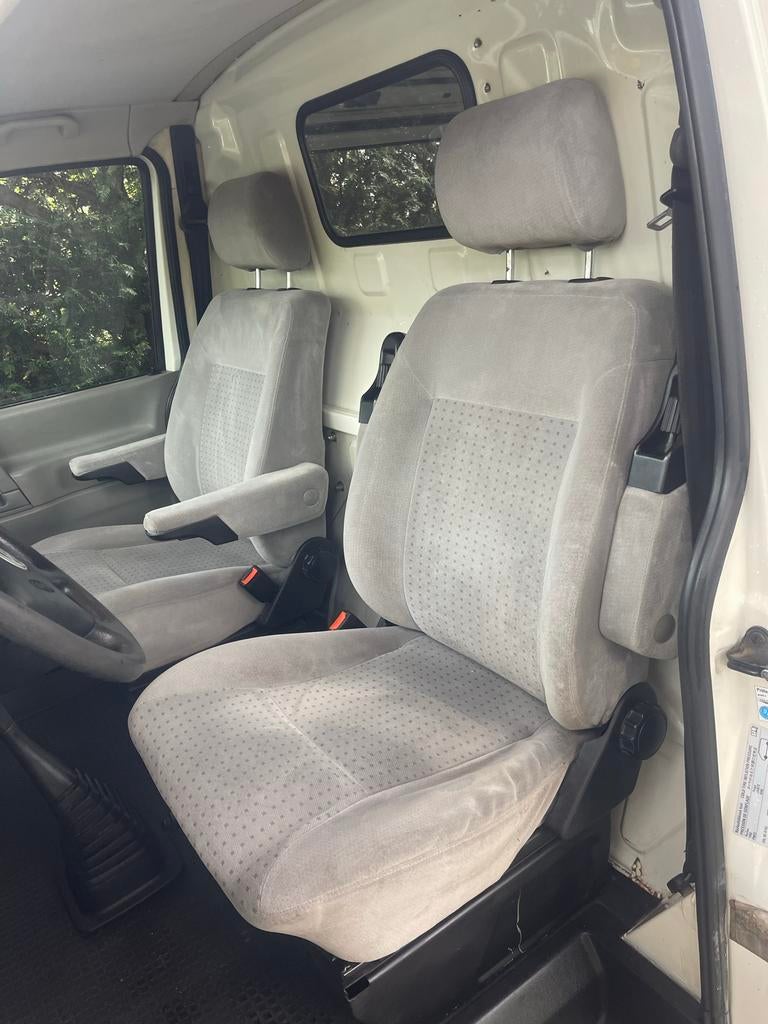 VW T4 Voorstoelen met Armleuningen – Perfect voor Camper, Ophalen, Gebruikt, Universele onderdelen