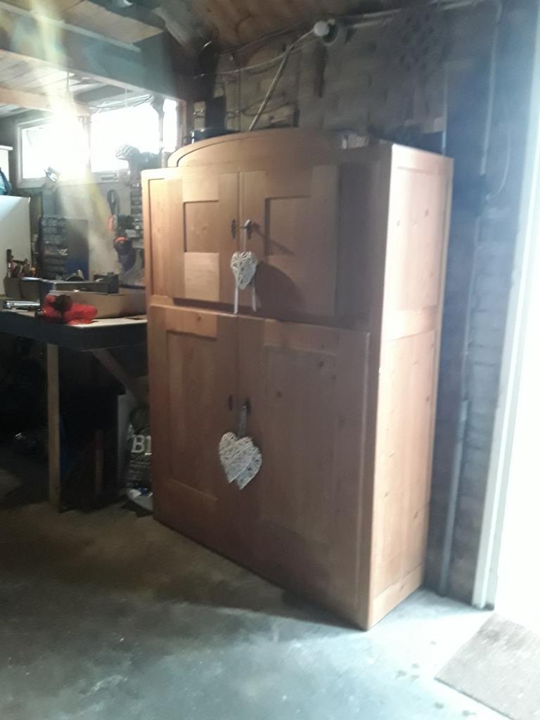 Antieke grenen kast, Ophalen