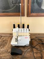 Bernina 1100D lockmachine, gebruikt, in goede staat, Hobby en Vrije tijd, Naaimachines en Toebehoren, Ophalen of Verzenden, Gebruikt