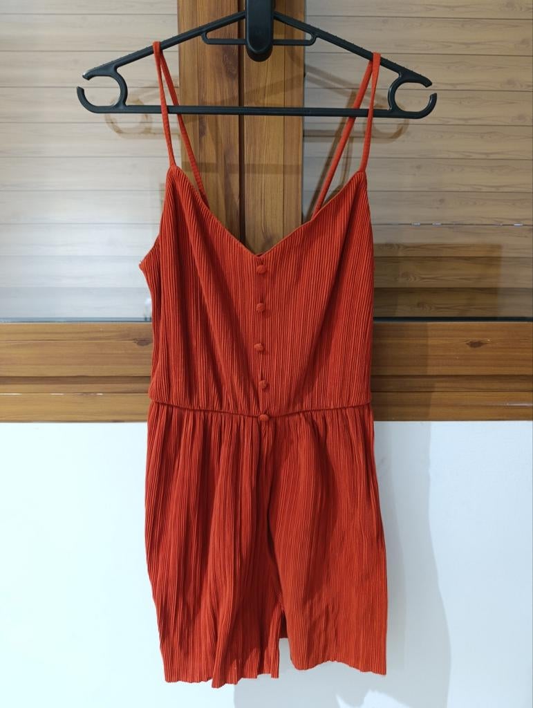 Zomer jumpsuit maat xs bershka, Kleding | Dames, Jumpsuits, Ophalen of Verzenden, Zo goed als nieuw, Maat 34 (XS) of kleiner