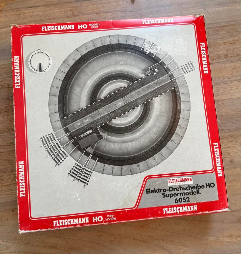 Fleischmann H0 6052 Elektrische Draaischijf – Nieuwstaat, Hobby en Vrije tijd, Modeltreinen | H0, Gelijkstroom, Fleischmann, Rails