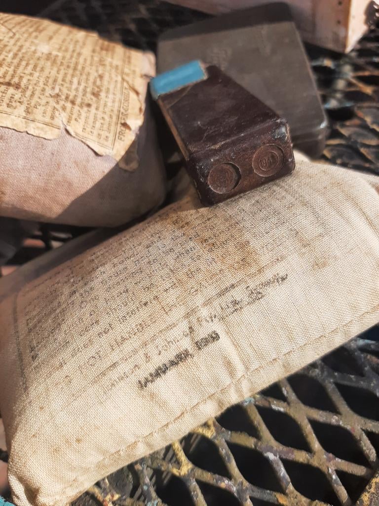 Medische, verzorging  ww2, Antiek en Kunst, Antiek | Gereedschap en Instrumenten, Ophalen of Verzenden