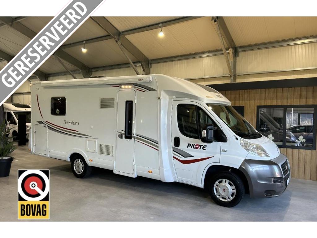 Pilote Aventura P730 Queensbed 2012 Fiat 130PK, Caravans en Kamperen, Campers, Luifel, Airbags, Fiat, Pilote
