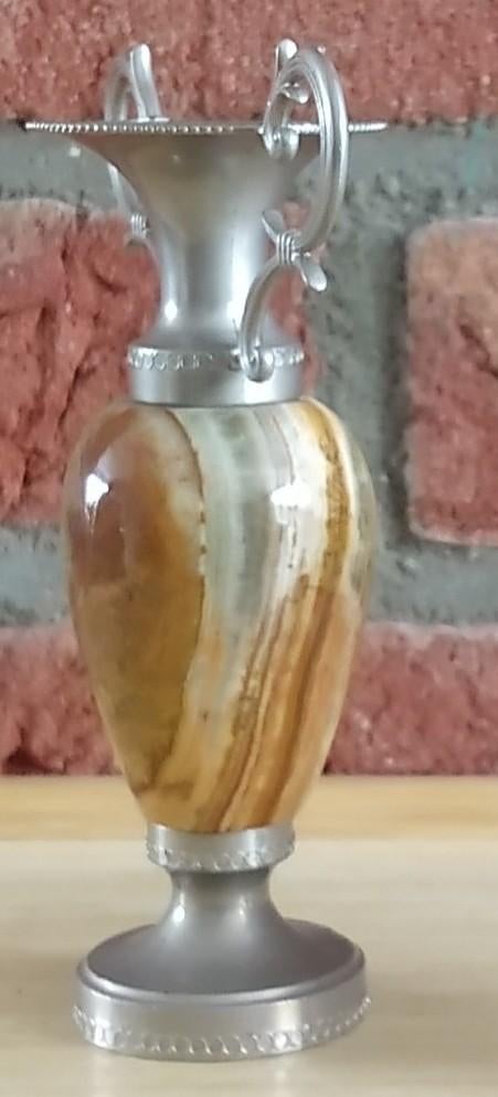 kleine amfora vaas gemaakt van onyx en metaal, volgnr 28, Ophalen of Verzenden