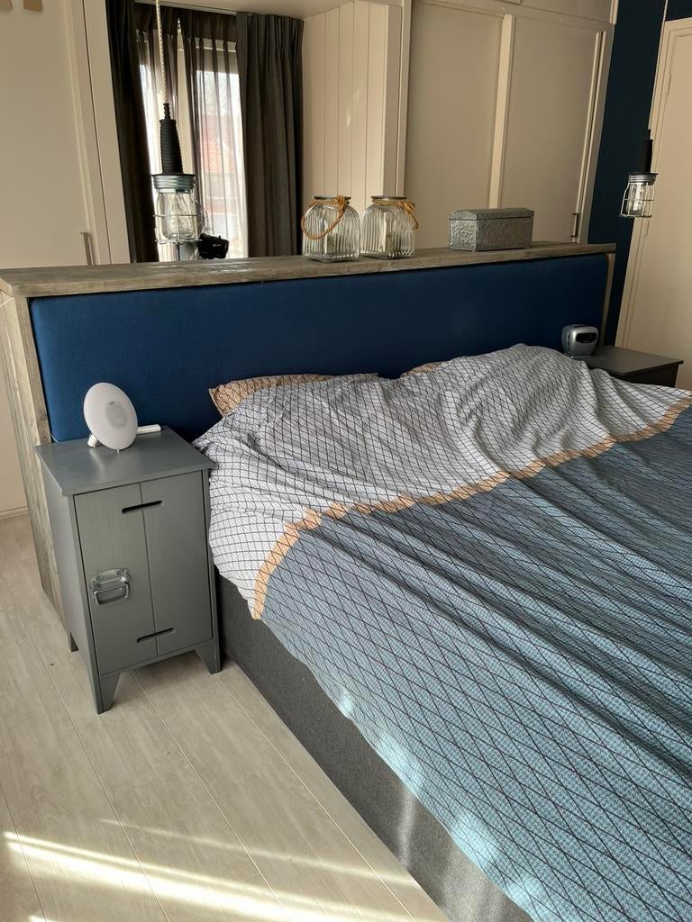 Hoofdbord / roomdivider/ kast, Huis en Inrichting, Slaapkamer | Bedden, Ophalen, Gebruikt, Steigerhout, Tweepersoons