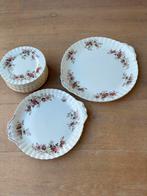 Gebakstel Royal Albert Lavender Rose - 12 gebaksbordjes & 2, Huis en Inrichting, Keuken | Servies, Ophalen of Verzenden, Zo goed als nieuw