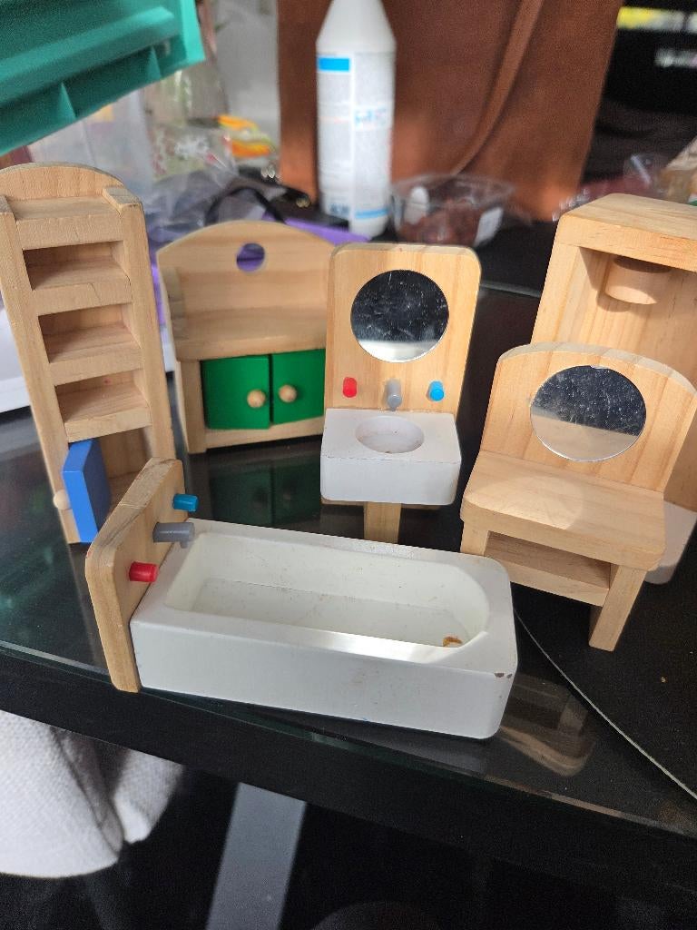 Houten poppenhuis meubels, Ophalen, Zo goed als nieuw, Poppenhuis