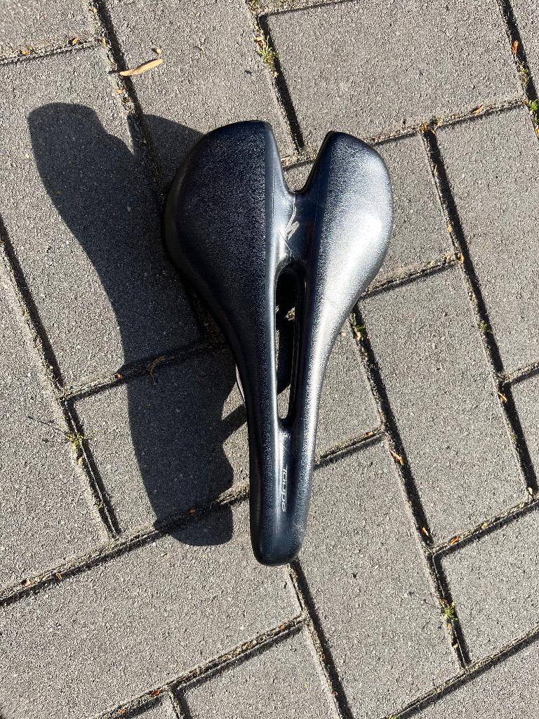 Diverse fietszadels, Fietsen en Brommers, Specialized, Gebruikt, Overige materialen, Ophalen of Verzenden