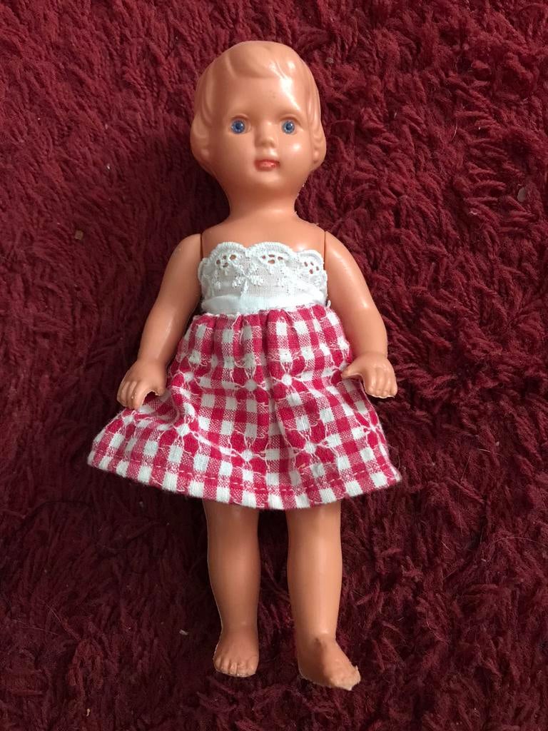 Poppenhuis popje 20 cm., Verzamelen, Poppenhuizen en Toebehoren, Ophalen, Zo goed als nieuw