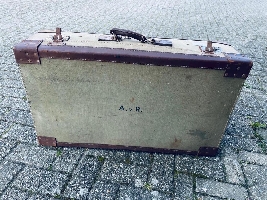 vintage canvas koffer, Overige materialen, Gebruikt, Ophalen of Verzenden, 70 cm of meer