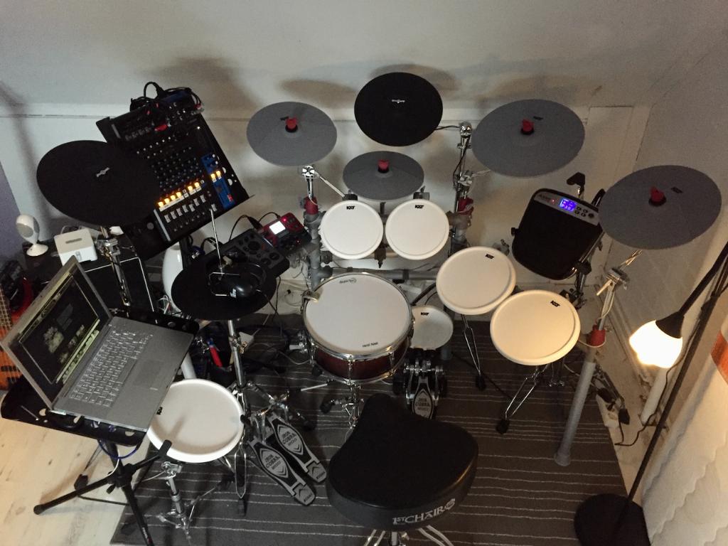 Complete elektronische drumset + hardware, Ophalen, Gebruikt, Overige merken, Elektronisch