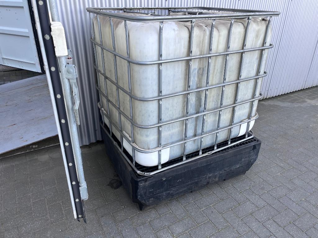 IBC vat met lekbak, Ophalen, Kunststof, Gebruikt, Met kraantje