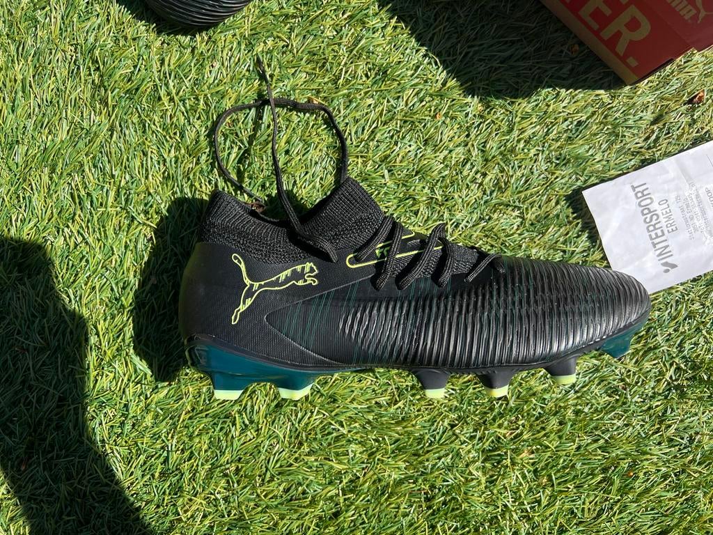 Puma voetbalschoenen maat 41- Zwart/Neon Groen, Sport en Fitness, Voetbal, Ophalen, Nieuw, Schoenen