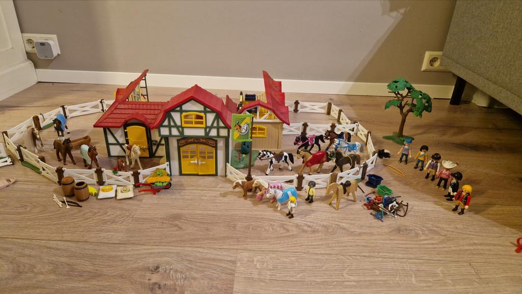 Playmobil Paardenranch, grote wedstrijdpiste, Springparcours, Kinderen en Baby's, Speelgoed | Playmobil, Gebruikt, Complete set