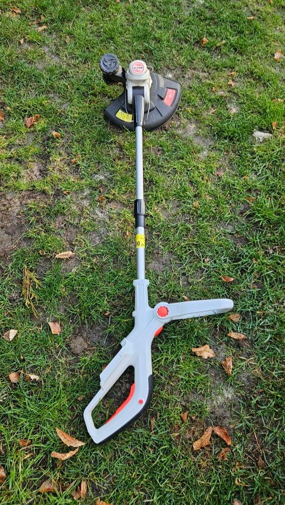 Gebruikte ELEM GardenTechnic grastrimmer (zonder accu/lader), Tuin en Terras, Grastrimmers, Gebruikt, Accu, Ophalen