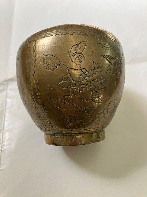 gegraveerd koperen vaasje, Antiek en Kunst, Antiek | Koper en Brons, Ophalen of Verzenden, Koper