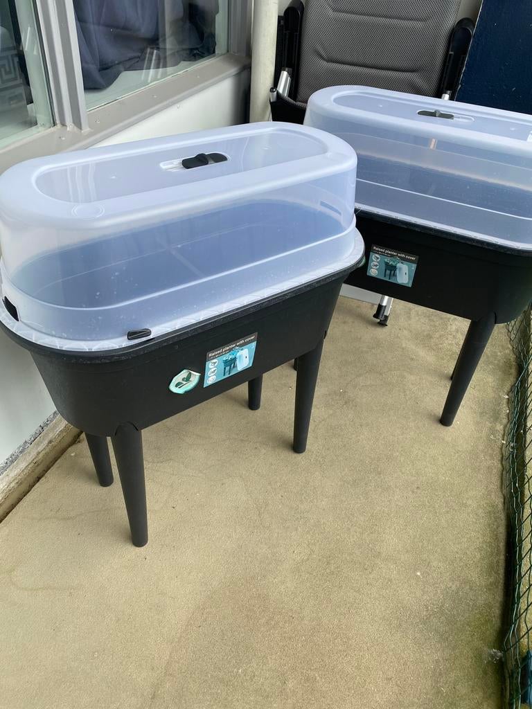 2 x kweekbakken, Ophalen, Gebruikt