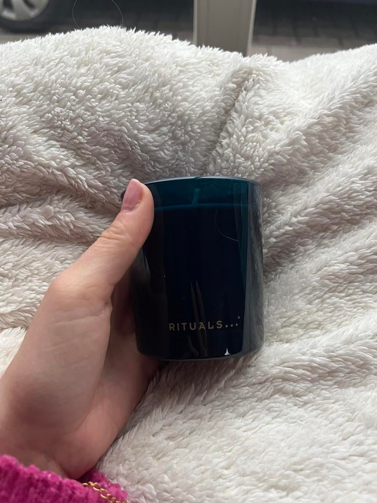 Geurkaars Rituals of Karma nieuw, Huis en Inrichting, Overige materialen, Blauw, Nieuw, Ophalen of Verzenden