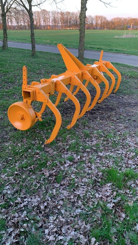 Rumptstad cultivator met 13 tanden en international 433, Zakelijke goederen, Ophalen, Grondbewerking