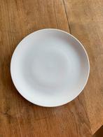 Vintage wit dinerbord van Wunsiedel Bavaria, Gebruikt, Ophalen of Verzenden, Bord(en), Overige stijlen