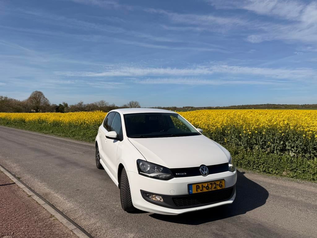 Volkswagen Polo 1.0 TSI 95PK 6R Bluemotion 2017 Wit, Auto's, Volkswagen, Voorwielaandrijving, 40 €/maand, 95 pk, Wit