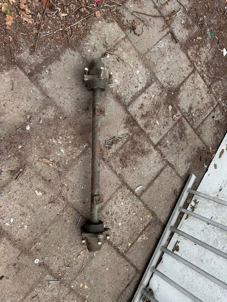 Aandrijfas, Ophalen, Gebruikt, Universele onderdelen