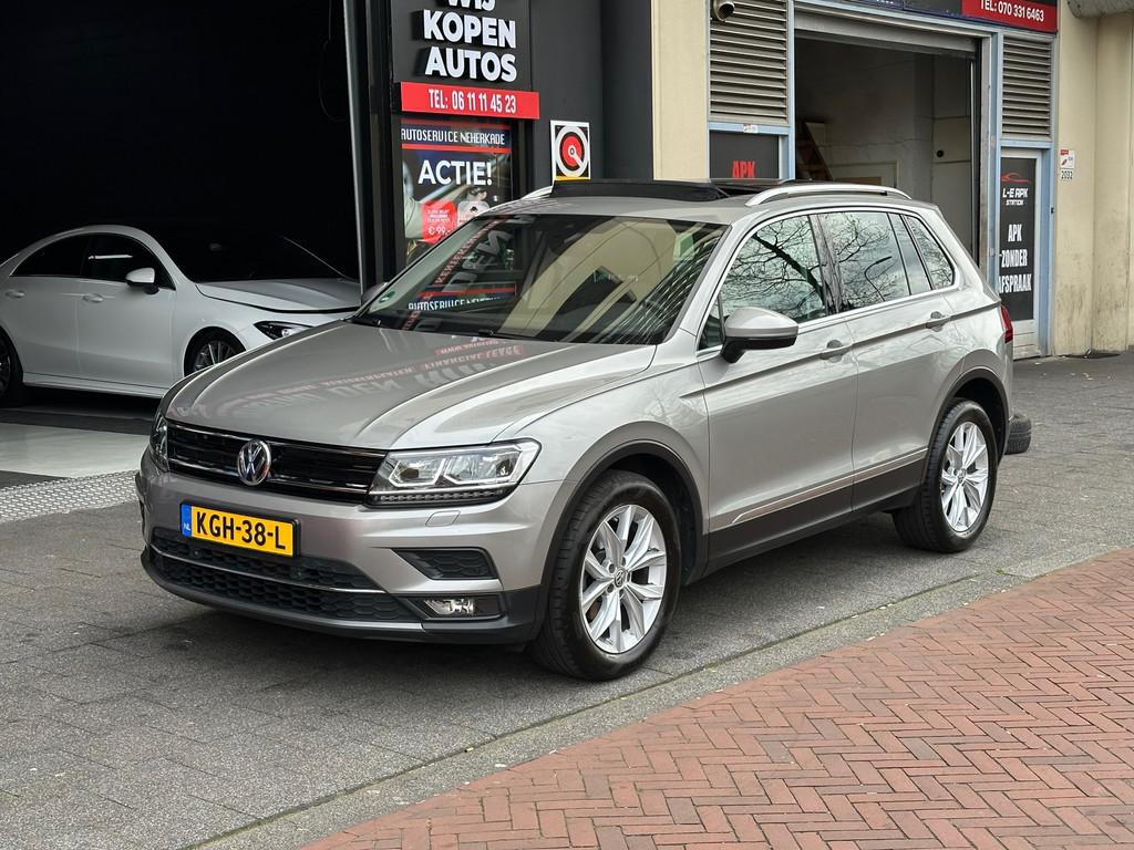 Volkswagen TIGUAN 1.4 TSI 4Motion Highline Navi Carplay Pano, Automaat, Gebruikt, Euro 6, 4 cilinders