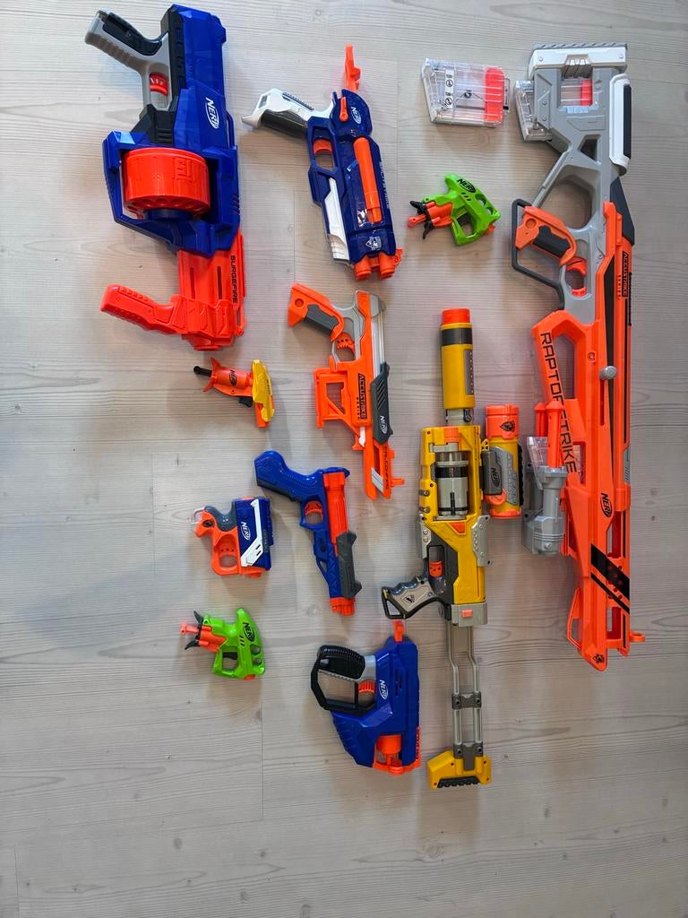 Grote verzameling Nerf geweren en pijltjes, Ophalen of Verzenden, Gebruikt, Jongen of Meisje