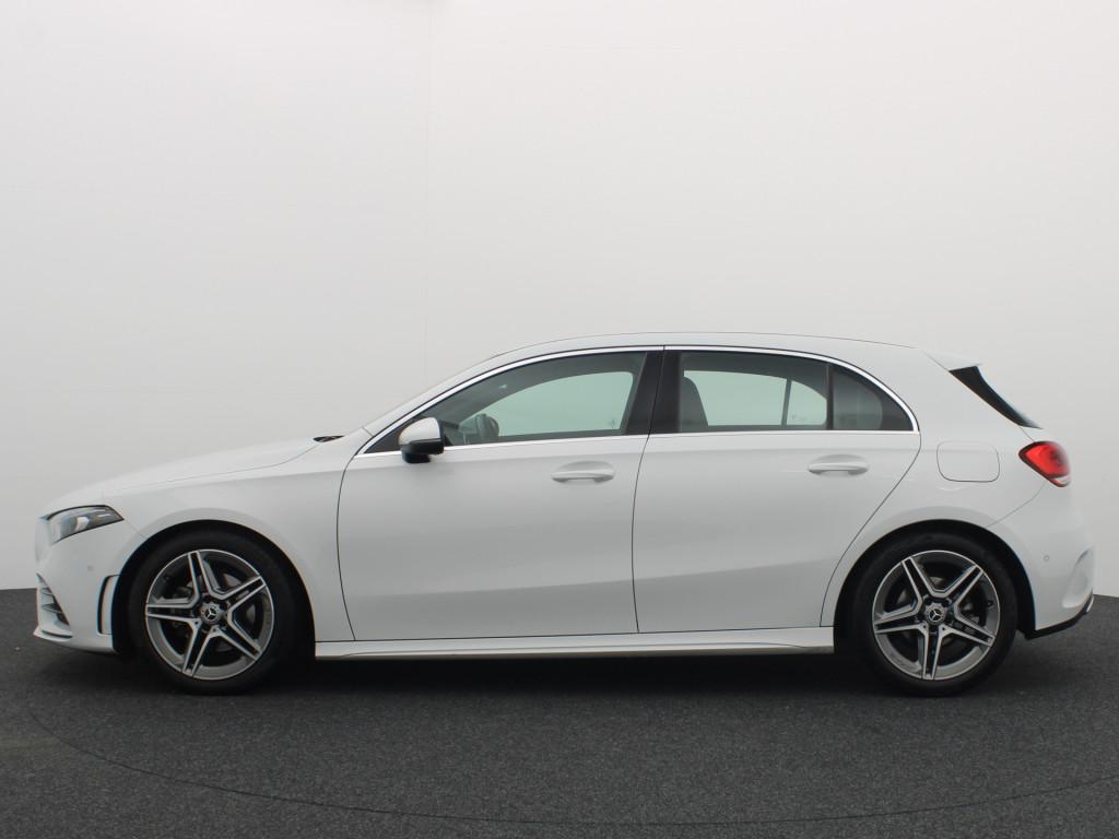 Mercedes-Benz A-klasse 180 Business Solution AMG WIDESCREEN, Auto's, 136 pk, Gebruikt, 4 cilinders, Wit