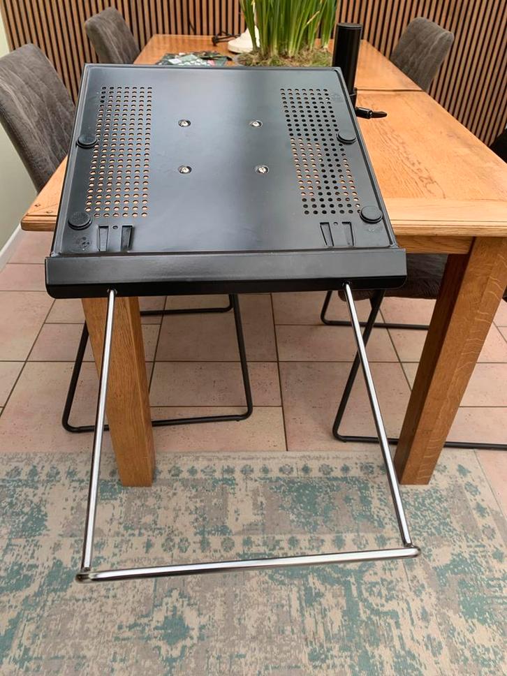 NewStar D100 laptopstandaard met tafelklem, Computers en Software, Laptoptafels, Gebruikt, In hoogte verstelbaar, Ophalen of Verzenden