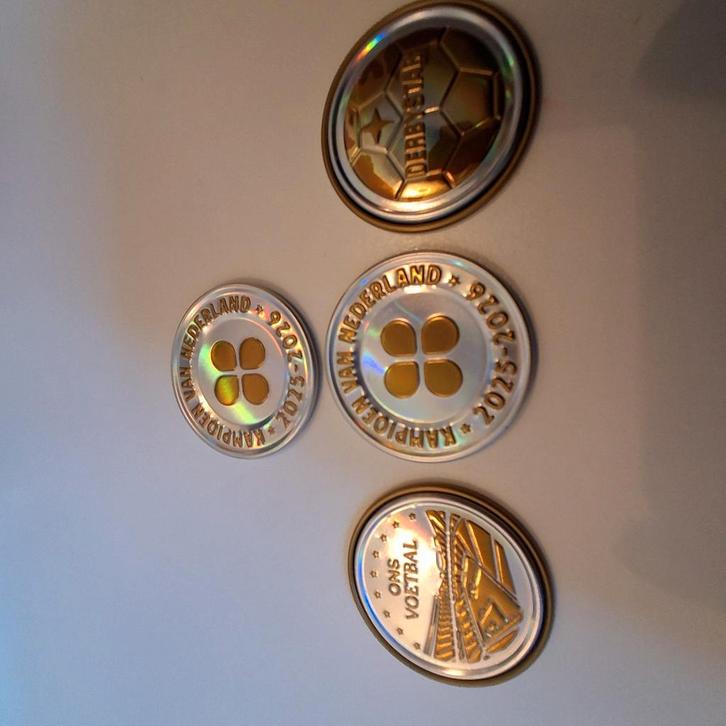 Plus Cluppies nr 2 , 3 ,4, Verzamelen, Sportartikelen en Voetbal, Buitenlandse clubs, Ophalen