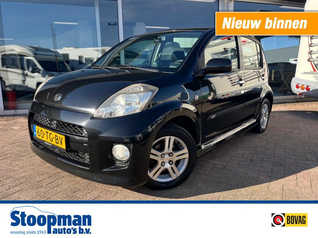 Daihatsu SIRION 1.3-16V Comfort Sport Airco El.ramen CV 1e e, Auto's, Daihatsu, Voorwielaandrijving, Gebruikt, 31 €/maand, 4 cilinders