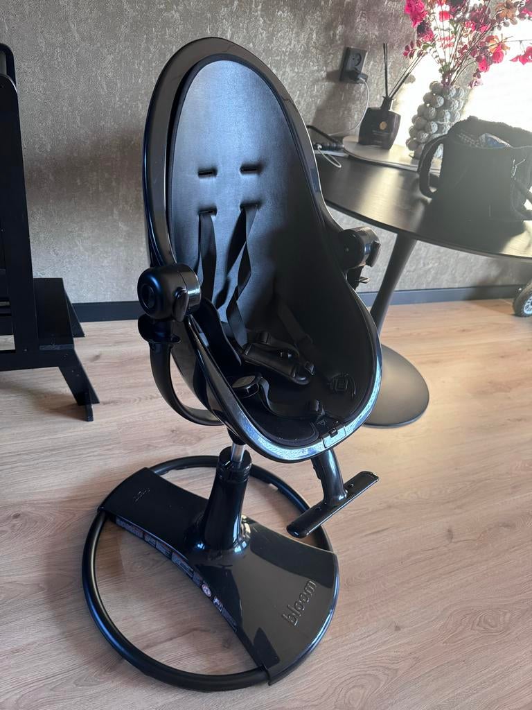Bloom Fresco kinderstoel Night Black - Zo goed als nieuw, Kinderen en Baby's, Kinderstoelen, Zo goed als nieuw, Meegroeistoel