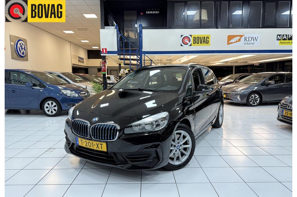 BMW 2 Serie Active Tourer 225xe iP High Exec Bovag Garantie, Automaat, Gebruikt, Lichtsensor, Zwart