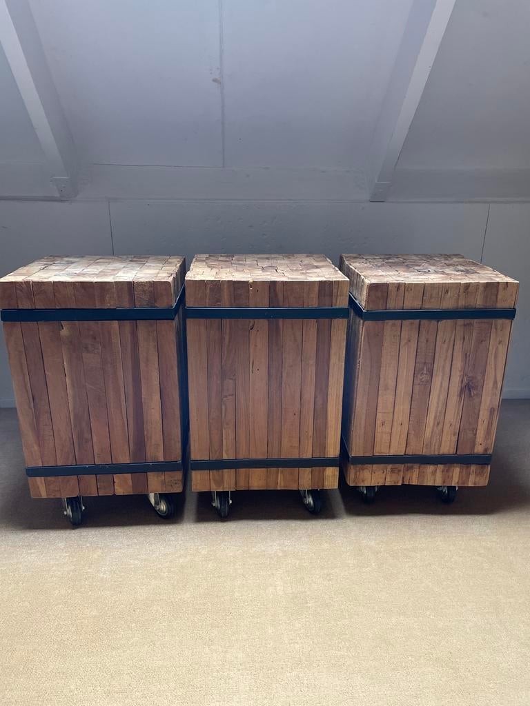 Vega houten zuilen/ display/sokkel/ plantenstandaard, Huis en Inrichting, Kasten | Overige, Ophalen, Gebruikt