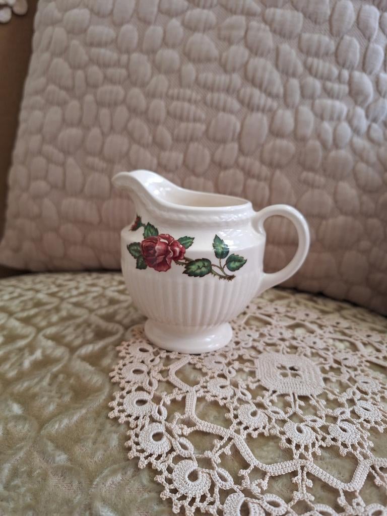 Brocante Grote Roomkan Wedgwood Moss Rose ** Mimosa **, Huis en Inrichting, Keuken | Servies, Zo goed als nieuw, Overige typen